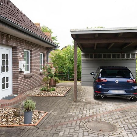 Haus Figaro Mit Hund Villa Schillig Exterior photo