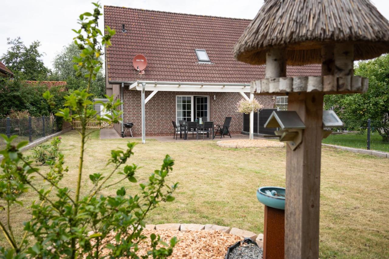 Haus Figaro Mit Hund Villa Schillig Exterior photo